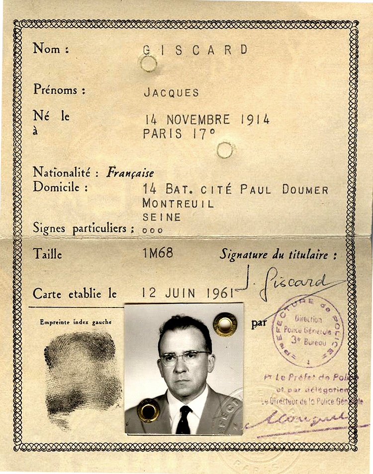 Carta de identidad francesa  de Santiago Carrillo (falsificada).